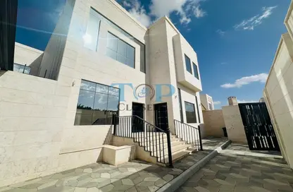 Villa - 3 Bedrooms - 6 Bathrooms for rent in Ramlat Zakher - Zakher - Al Ain