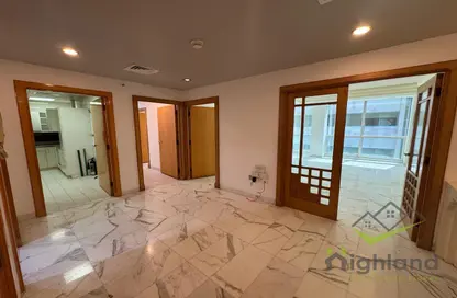 Apartment - 2 Bedrooms - 2 Bathrooms for rent in Baynuna Tower 2 - Corniche Road - Abu Dhabi