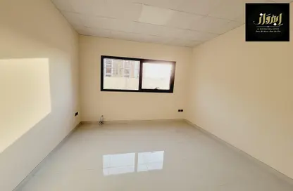 Apartment - 1 Bathroom for rent in Muweileh Community - Muwaileh Commercial - Sharjah