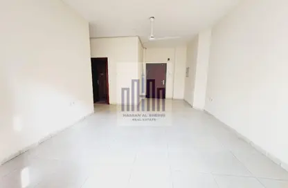 Apartment - 1 Bedroom - 1 Bathroom for rent in Muwaileh 3 Building - Muwaileh - Sharjah