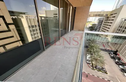 Office Space - Studio - 1 Bathroom for rent in Maze Tower - Sheikh Zayed Road - Dubai