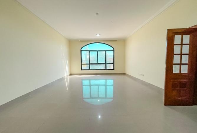 Villa for Rent in Al Mushrif Villas: Best for Family | Spacious Layout ...