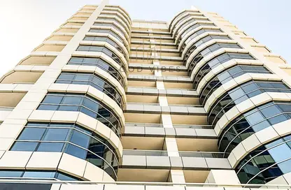 Shop - Studio - 2 Bathrooms for sale in The Zen Tower - Dubai Marina - Dubai