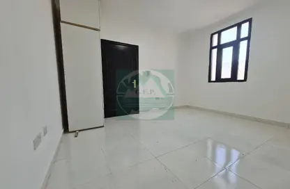 Apartment - 1 Bathroom for rent in Mohamed Bin Zayed Centre - Mohamed Bin Zayed City - Abu Dhabi