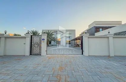 Villa - 4 Bedrooms - 5 Bathrooms for rent in Al Barsha South 1 - Al Barsha South - Al Barsha - Dubai