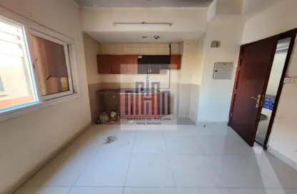 Apartment - 1 Bathroom for rent in Fire Station Road - Muwaileh - Sharjah