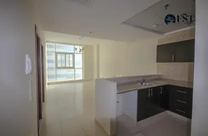 Apartment - 1 Bedroom - 2 Bathrooms for rent in Royal Residence 2 - Royal Residence - Dubai Sports City - Dubai