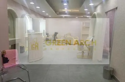 Shop - Studio - 1 Bathroom for rent in Crystal Tower - Business Bay - Dubai