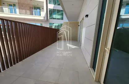 Apartment - 1 Bedroom - 2 Bathrooms for rent in Qaryat Al Hidd - Saadiyat Island - Abu Dhabi