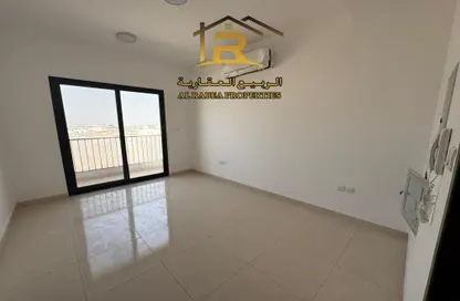 Apartment - 1 Bedroom - 2 Bathrooms for rent in Al Jurf Industrial 2 - Al Jurf Industrial - Ajman