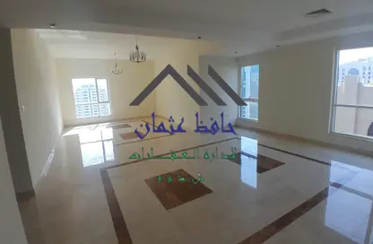 Apartment - 6 Bedrooms for rent in Hamdan Street - Abu Dhabi