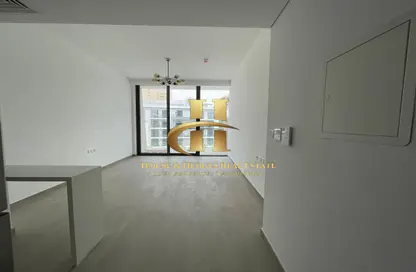 Apartment - 1 Bathroom for rent in La Vita Bella - Jumeirah Village Circle - Dubai