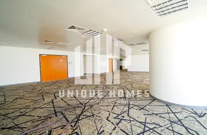 Office Space - Studio - 2 Bathrooms for rent in Landmark Tower - Corniche Road - Abu Dhabi