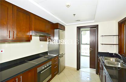 Apartment - 1 Bedroom - 2 Bathrooms for sale in Golf Tower 1 - Golf Towers - The Views - Dubai