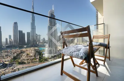 Apartment - 2 Bedrooms - 2 Bathrooms for rent in Burj Royale - Downtown Dubai - Dubai