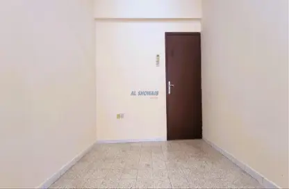 Apartment - 1 Bathroom for rent in Al Baraha - Deira - Dubai