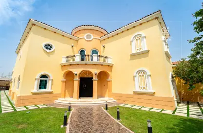 Villa - 5 Bedrooms - 7 Bathrooms for rent in Legacy - Jumeirah Park - Dubai