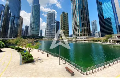 Apartment - 1 Bedroom - 2 Bathrooms for rent in Jumeirah Lake Towers - Dubai