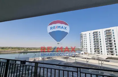 Apartment - 2 Bedrooms - 2 Bathrooms for rent in Waters Edge - Yas Island - Abu Dhabi