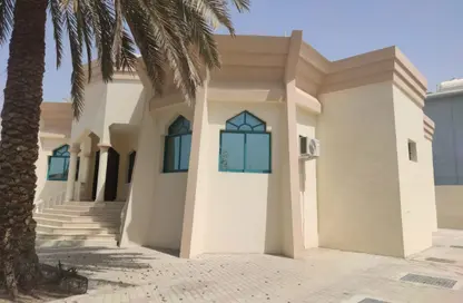 Villa - 3 Bedrooms - 3 Bathrooms for rent in Halwan - Sharjah