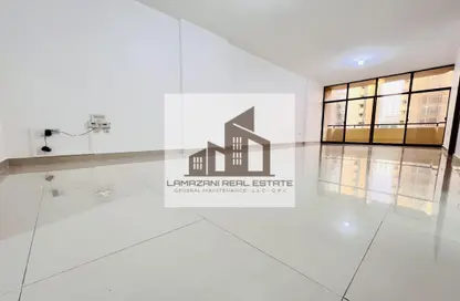 Apartment - 3 Bedrooms - 2 Bathrooms for rent in Hamdan Street - Abu Dhabi