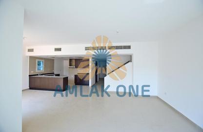 Villa - 4 Bedrooms - 5 Bathrooms for sale in Arabian Style - Al Reef Villas - Al Reef - Abu Dhabi