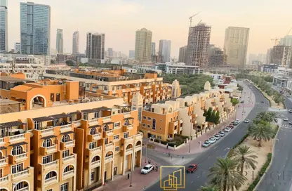 Apartment - 1 Bedroom - 2 Bathrooms for sale in Binghatti Emerald - Jumeirah Village Circle - Dubai