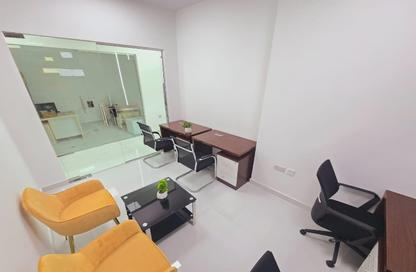 Office Space - Studio - 1 Bathroom for rent in Red Avenue - Al Garhoud - Dubai