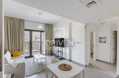 Apartment - 1 Bedroom - 1 Bathroom for rent in Hayat Boulevard-2A - Hayat Boulevard - Town Square - Dubai