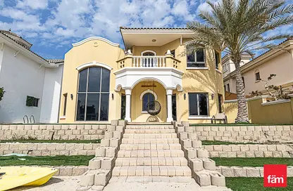 Villa - 4 Bedrooms - 5 Bathrooms for rent in Garden Homes Frond B - Garden Homes - Palm Jumeirah - Dubai