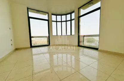 Apartment - 2 Bedrooms - 3 Bathrooms for rent in Airport Road - Abu Dhabi