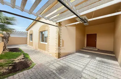 Villa - 3 Bedrooms - 3 Bathrooms for rent in Umm Suqeim 2 Villas - Umm Suqeim 2 - Umm Suqeim - Dubai