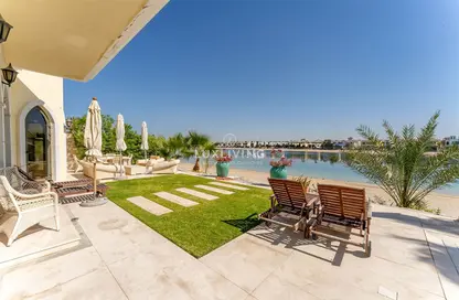 Villa - 4 Bedrooms - 5 Bathrooms for rent in Garden Homes Frond F - Garden Homes - Palm Jumeirah - Dubai