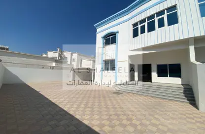 Villa - 4 Bedrooms - 7 Bathrooms for rent in Mohamed Bin Zayed Centre - Mohamed Bin Zayed City - Abu Dhabi