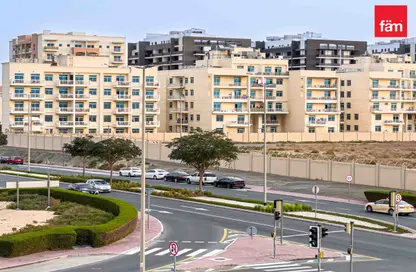 Apartment - 1 Bedroom - 1 Bathroom for rent in Mazaya 13 - Queue Point - Dubai Land - Dubai