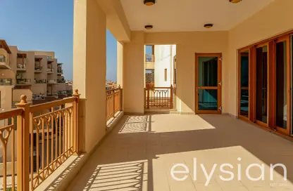 Apartment - 3 Bedrooms - 4 Bathrooms for sale in Marina Residences 4 - Marina Residences - Palm Jumeirah - Dubai