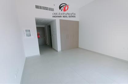 Apartment - 1 Bathroom for rent in Al Warsan 4 - Al Warsan - Dubai