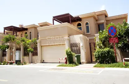 Villa - 4 Bedrooms - 5 Bathrooms for rent in Gardenia - Al Raha Golf Gardens - Abu Dhabi