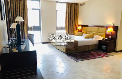 Apartment - Studio - 1 Bathroom for rent in Mina Road - Tourist Club Area - Abu Dhabi