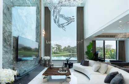 Villa - 5 Bedrooms - 6 Bathrooms for sale in Entertainment Foyer - European Clusters - Jumeirah Islands - Dubai