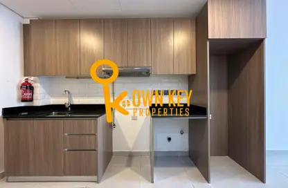 Apartment - Studio - 1 Bathroom for rent in Burj Residence 2 - Jumeirah Village Circle - Dubai