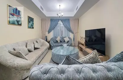 Apartment - 2 Bedrooms - 3 Bathrooms for rent in Beach Tower 2 - Al Khan Lagoon - Al Khan - Sharjah