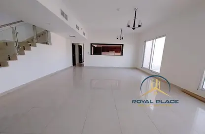 Apartment - 3 Bedrooms - 4 Bathrooms for rent in Royal JVC Building - Jumeirah Village Circle - Dubai