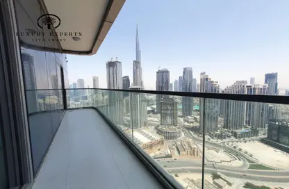 Apartment - 3 Bedrooms - 3 Bathrooms for sale in Paramount Tower Hotel  and  Residences - Business Bay - Dubai