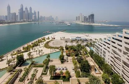 Apartment - 4 Bedrooms - 5 Bathrooms for sale in One at Palm Jumeirah - Palm Jumeirah - Dubai