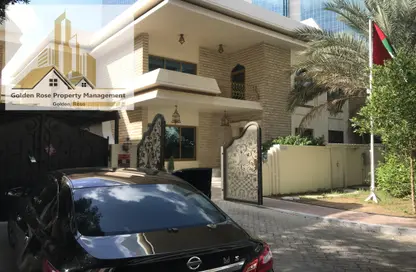 Villa - 4 Bedrooms - 5 Bathrooms for rent in Corniche Road - Abu Dhabi