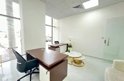 Business Centre - Studio - 1 Bathroom for rent in Red Avenue - Al Garhoud - Dubai