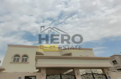 Villa - 4 Bedrooms - 6 Bathrooms for rent in Shakhbout City - Abu Dhabi