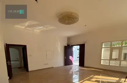 Villa - 4 Bedrooms - 5 Bathrooms for rent in Al Goze Building - Al Quoz 1 - Al Quoz - Dubai