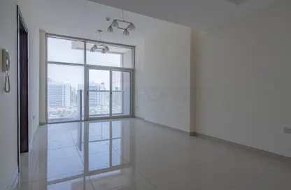 Apartment - 1 Bedroom - 2 Bathrooms for rent in Alza 11 - Dubai Land - Dubai